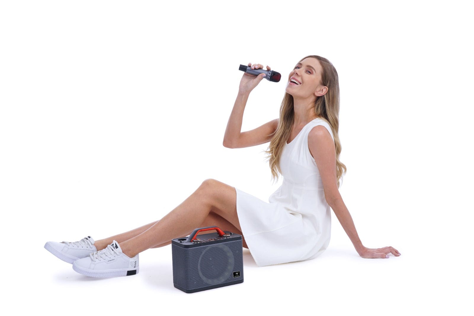 WinBridge T8 Ultra-Portable Karaoke Speaker with Dual Wireless Bluetooth wireless Microphones